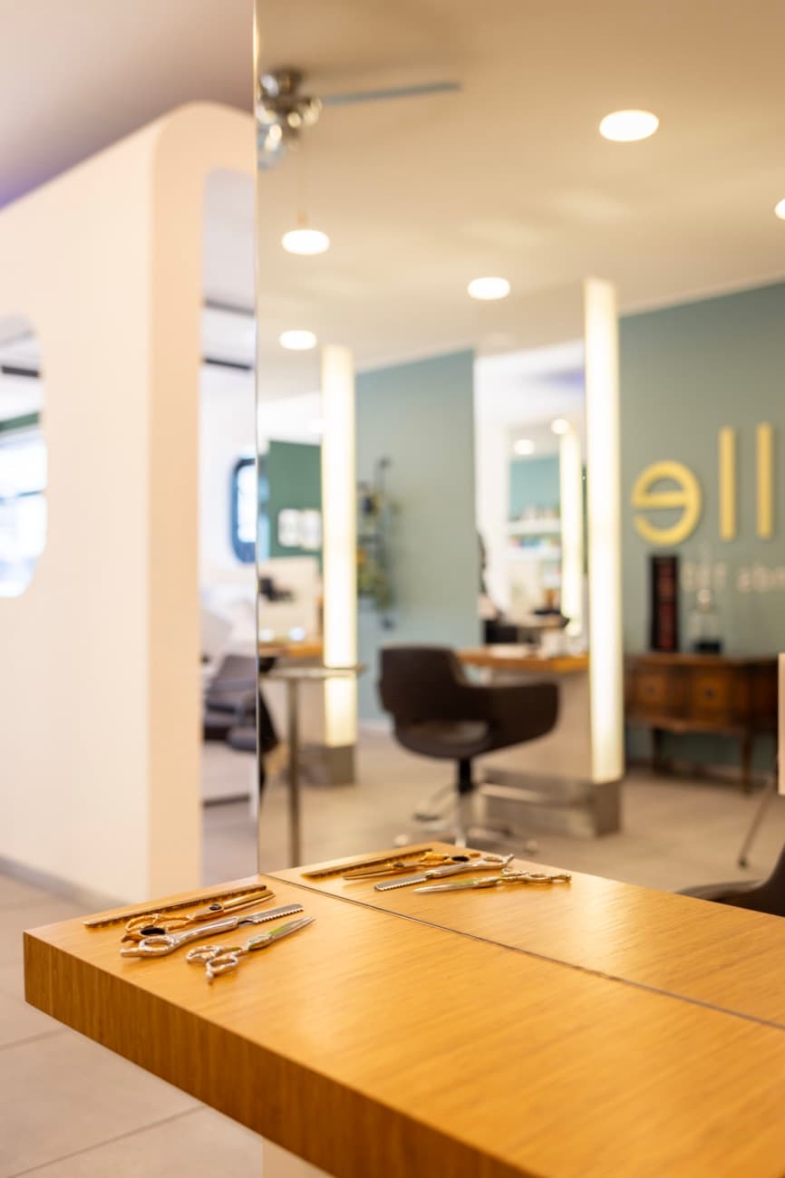 Scissors and tools at Dullers Kappers Apeldoorn