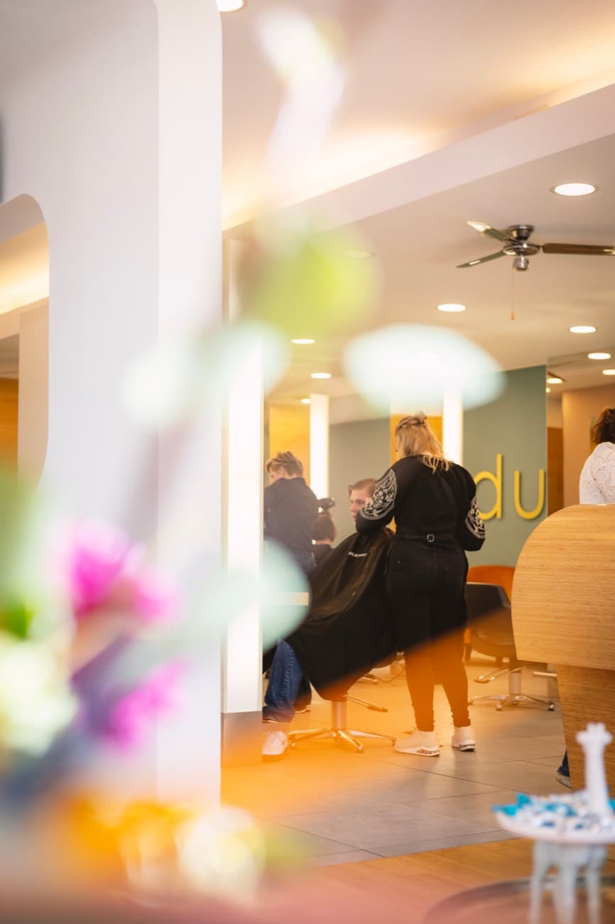 A hairdresser near Ugchelen